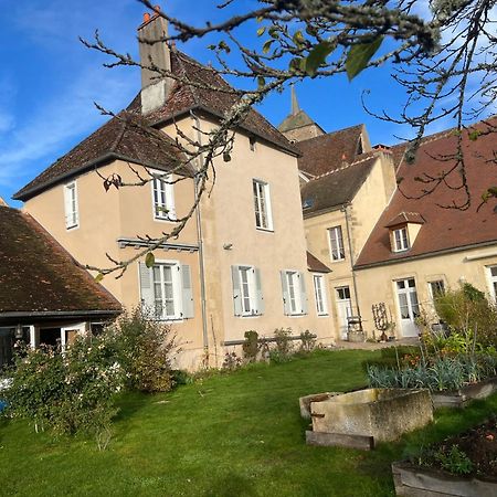 Maison De Noble Nicolas Avallon Extérieur photo