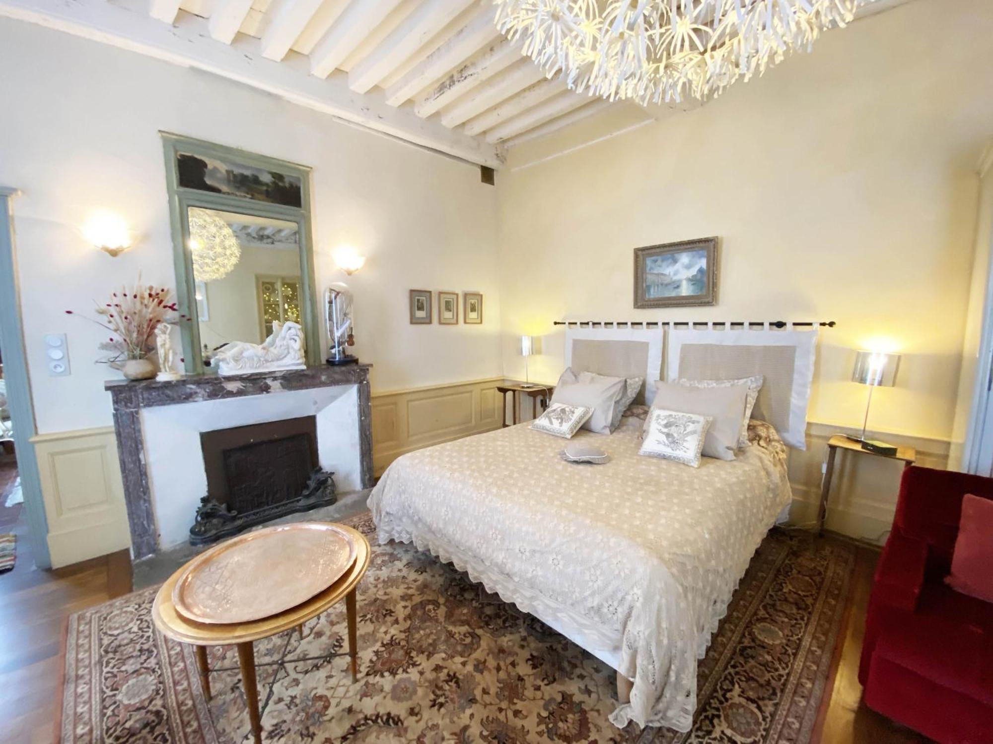 Maison De Noble Nicolas Avallon Extérieur photo